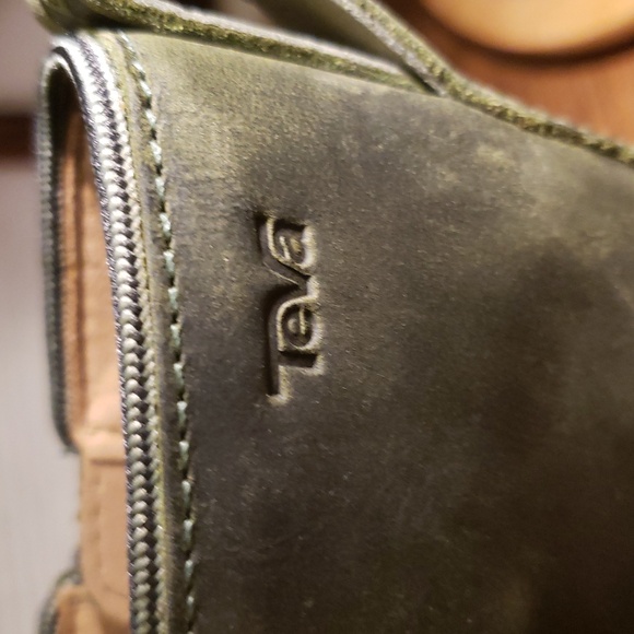 NWT Teva Rowena Waterproof Lace Up Boots In Olive Size 10 - Picture 15 of 16